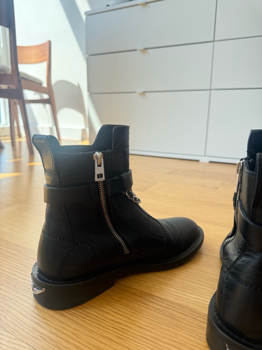 Zadig & Voltaire Black Leather Ankle Boots with Silver Chain Detail - Picture 5 of 6